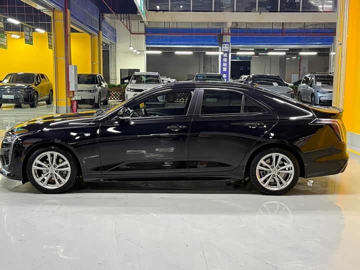 Фото 4 - Cadillac CT4