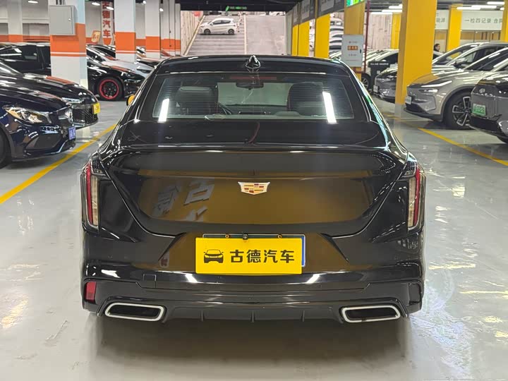 Фото 6 - Cadillac CT4