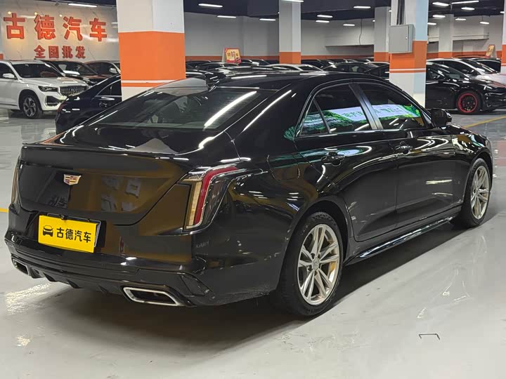 Фото 7 - Cadillac CT4