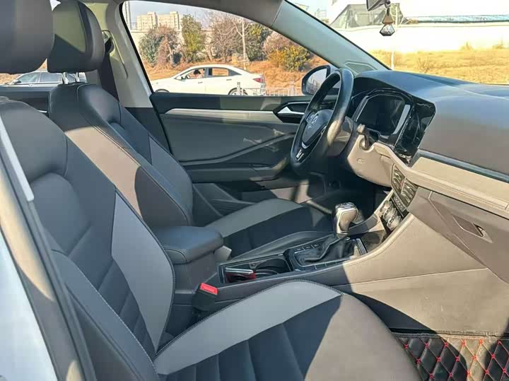 Фото 4 - Volkswagen Sagitar L