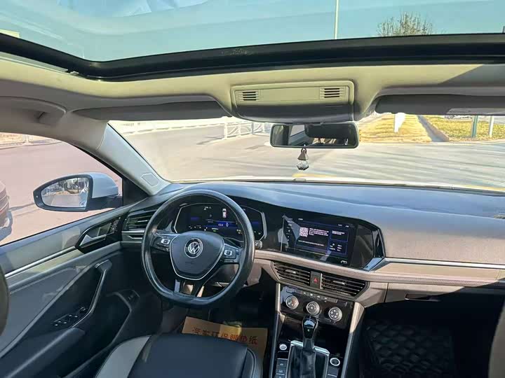 Фото 5 - Volkswagen Sagitar L