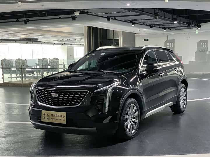 Фото 1 - Cadillac XT4