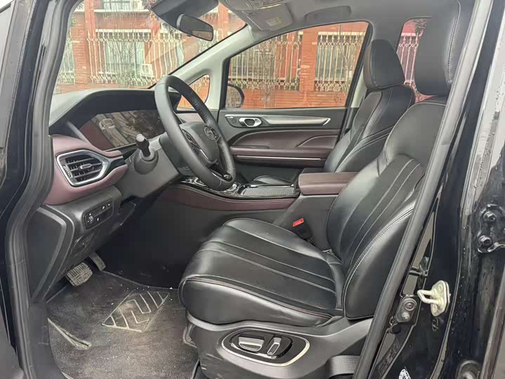 Фото 4 - GAC Trumpchi M6