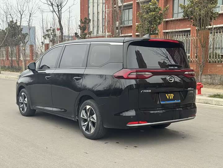 Фото 7 - GAC Trumpchi M6