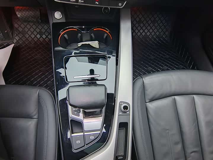 Фото 5 - Audi A5