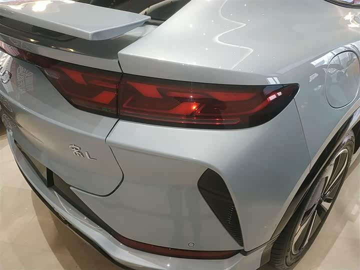 Фото 8 - BYD Song L