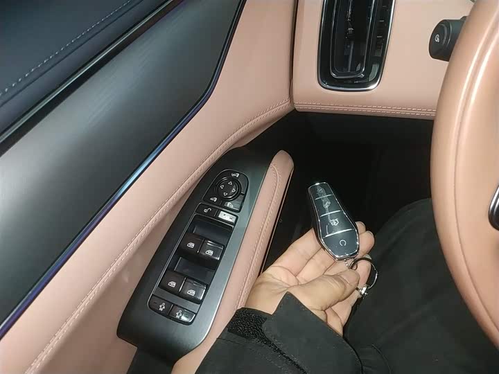 Фото 9 - BYD Song L