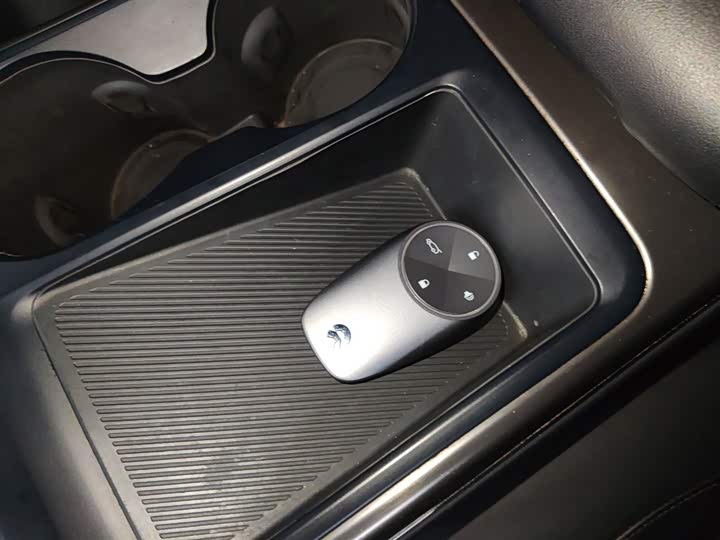 Фото 9 - Nio ES6