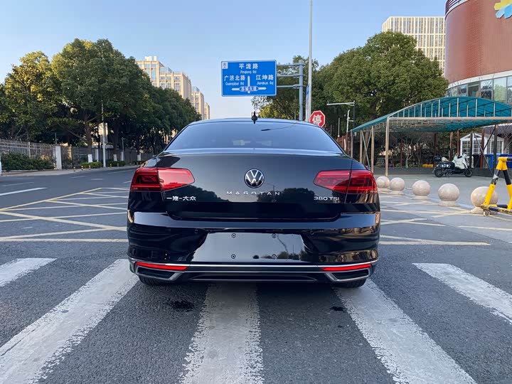 Фото 5 - Volkswagen Magotan