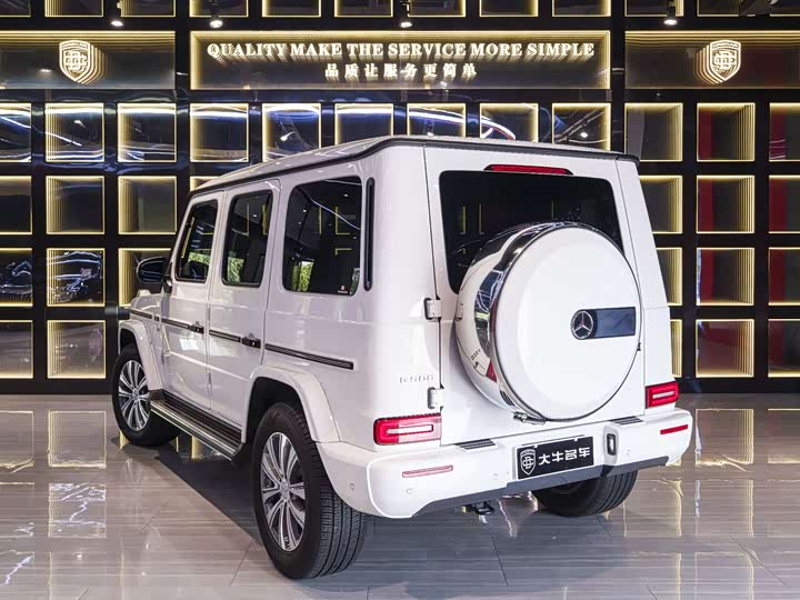 Фото 4 - Mercedes-Benz G-Class