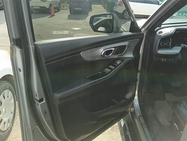 Фото 7 - GAC Trumpchi GS8