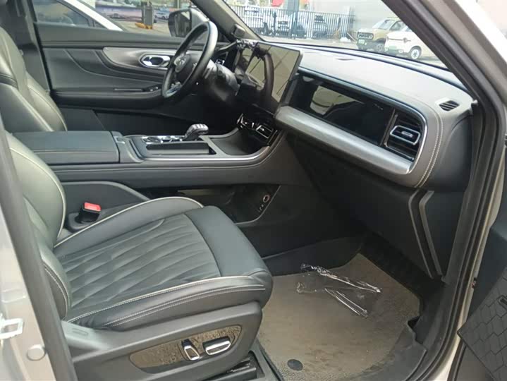 Фото 8 - GAC Trumpchi GS8