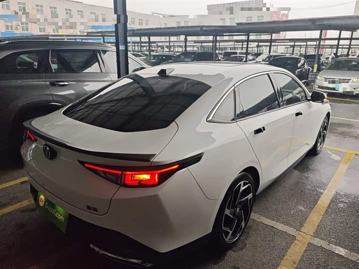 Фото 7 - Changan Yida