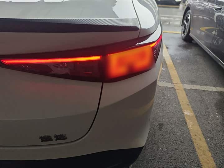 Фото 8 - Changan Yida