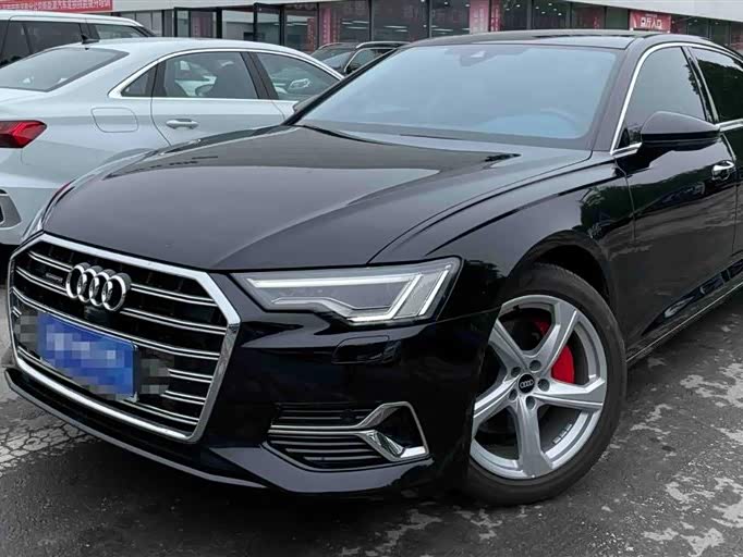 Фото 1 - Audi A6L