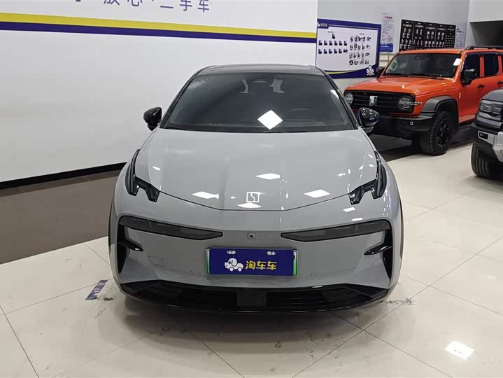 Фото 2 - Zeekr X