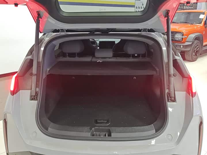 Фото 4 - Zeekr X