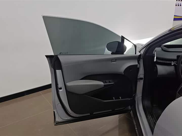 Фото 7 - Zeekr X