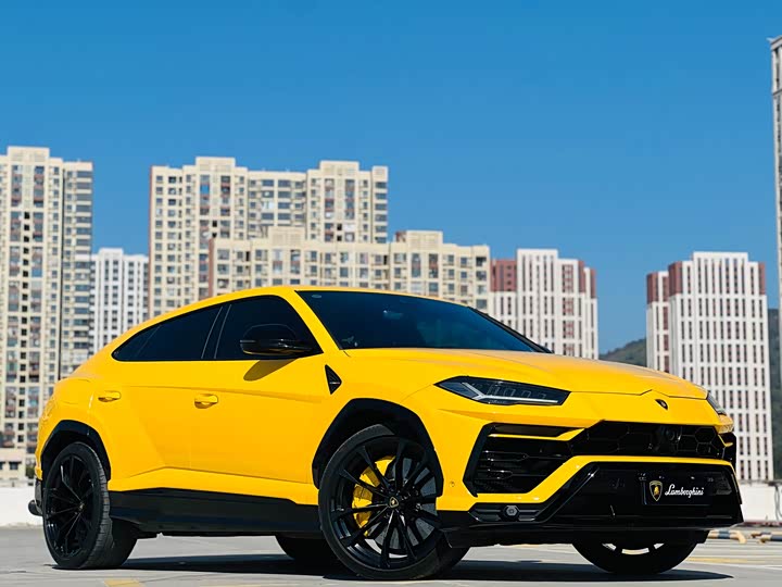 Фото 3 - Lamborghini Urus