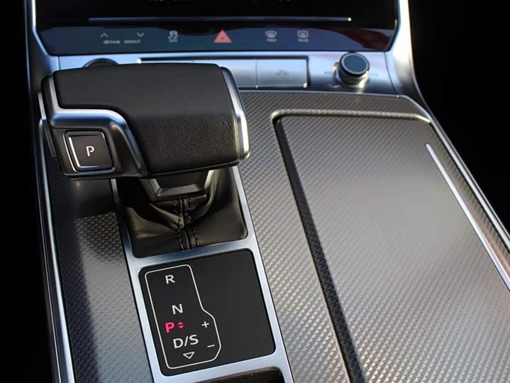 Фото 9 - Audi A6L