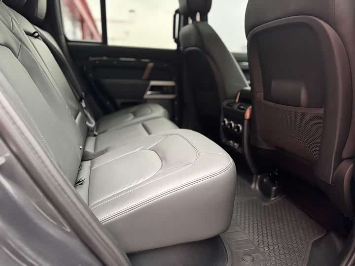 Фото 6 - Land Rover Defender