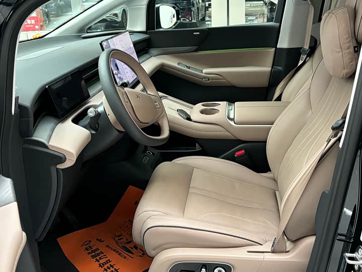 Фото 6 - XPeng X9