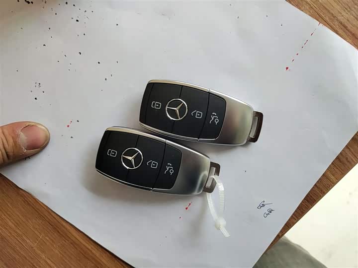 Фото 9 - Mercedes-Benz GLB-Class