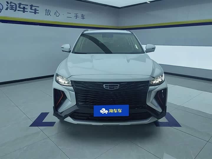 Фото 2 - Geely Atlas