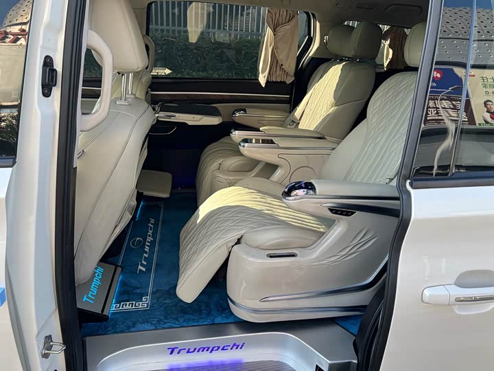 Фото 5 - GAC Trumpchi M8