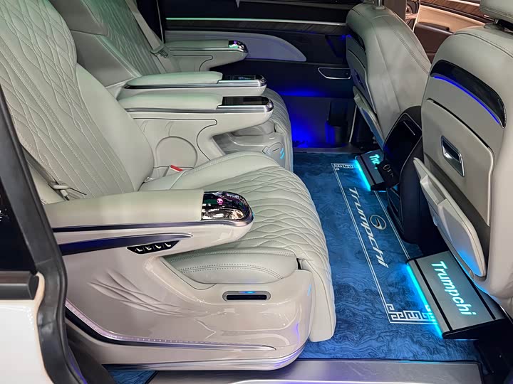 Фото 8 - GAC Trumpchi M8