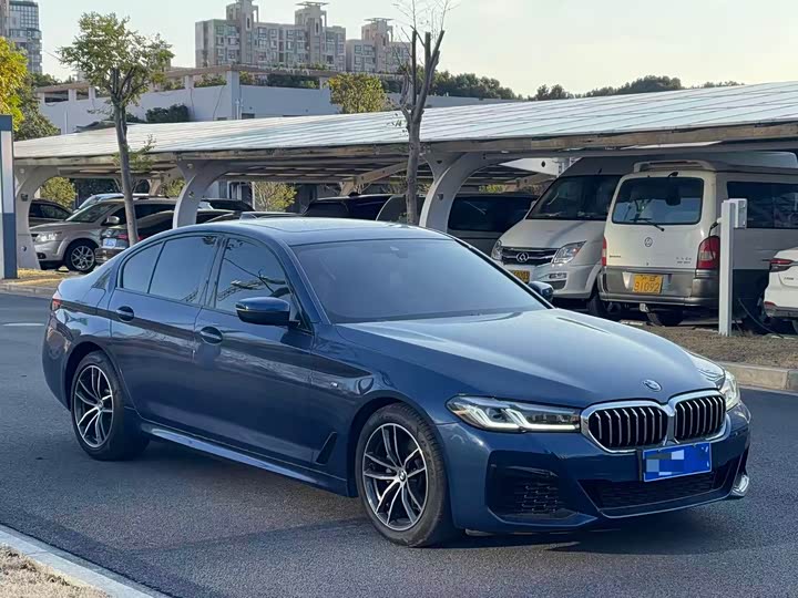 Фото 3 - BMW 5 Series