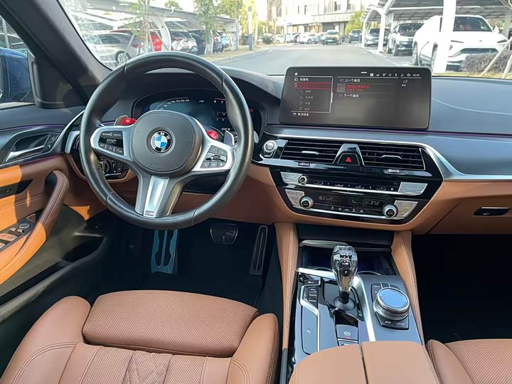 Фото 8 - BMW 5 Series