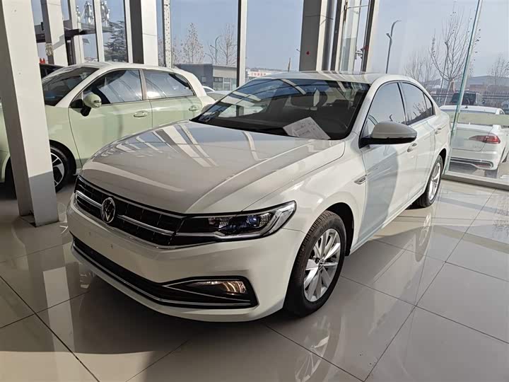 Фото 2 - Volkswagen Bora