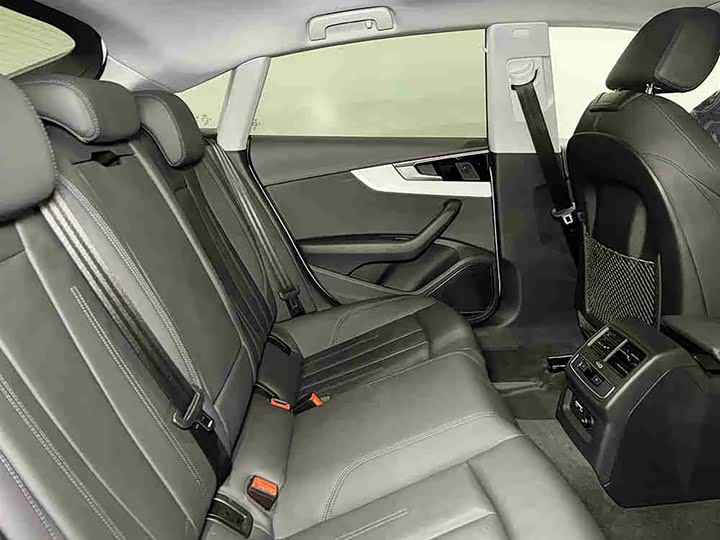 Фото 7 - Audi A5