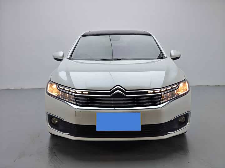 Фото 2 - Citroen C6