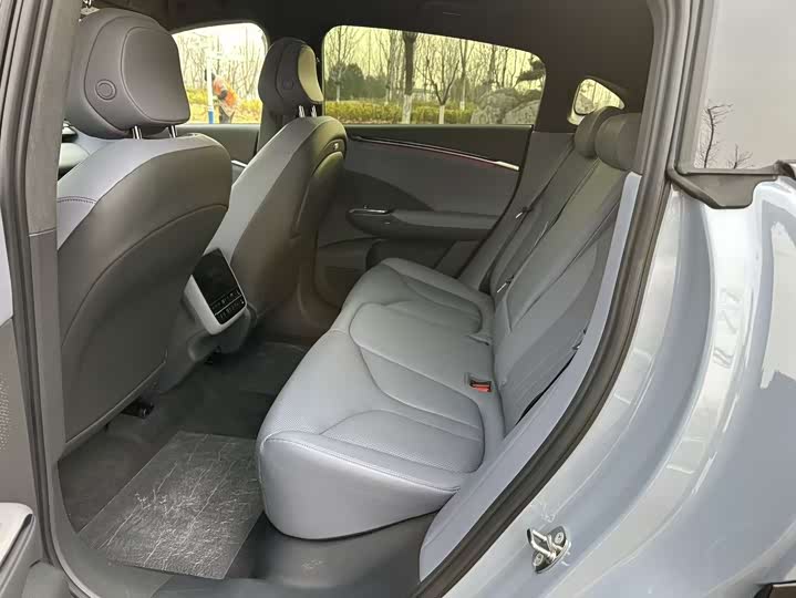 Фото 6 - XPeng G7