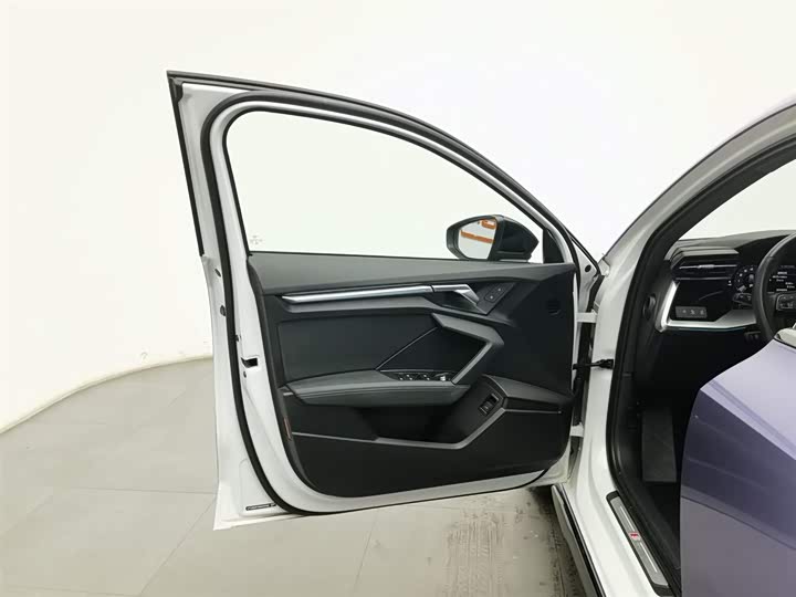 Фото 8 - Audi A3