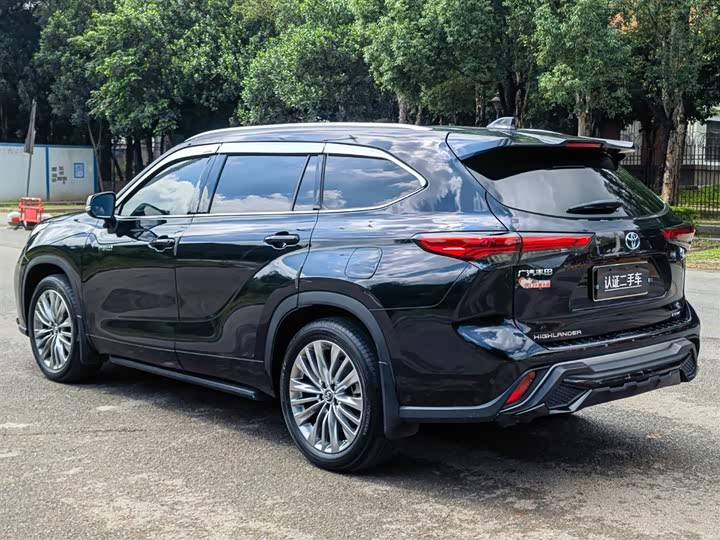 Фото 4 - Toyota Highlander