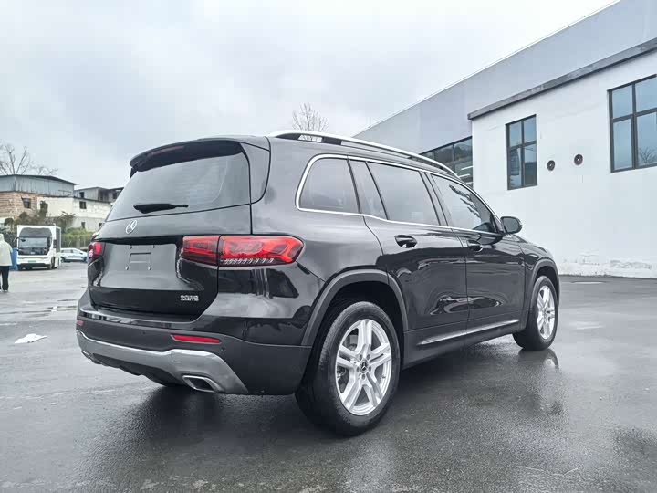 Фото 9 - Mercedes-Benz GLB-Class