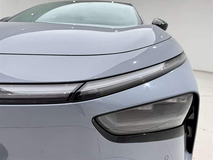 Фото 2 - XPeng G7