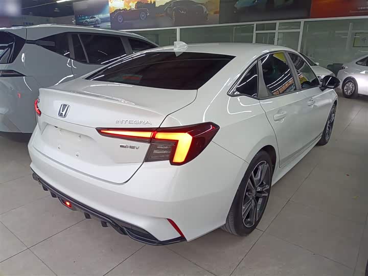 Фото 7 - Honda Integra