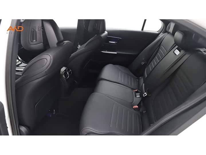 Фото 7 - Mercedes-Benz C-Class