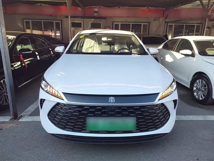 Фото 3 - BYD Qin Plus