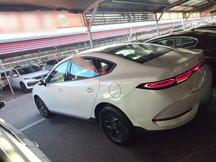 Фото 5 - BYD Qin Plus