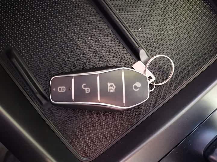 Фото 9 - BYD Qin Plus