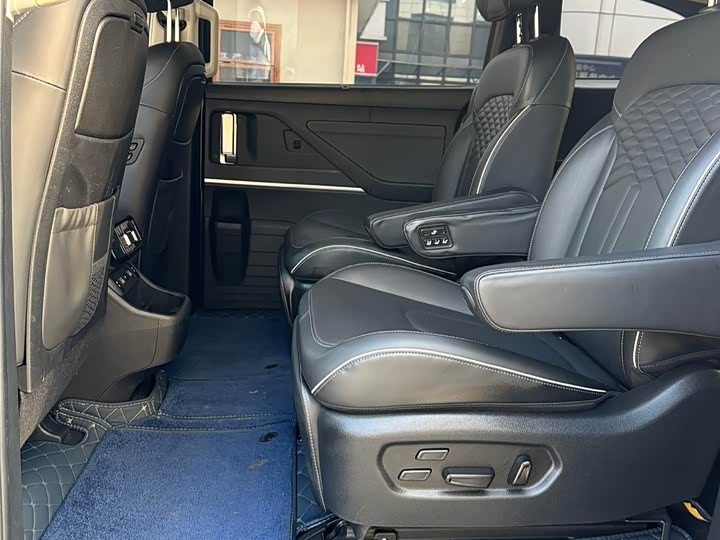 Фото 8 - Hyundai Custo