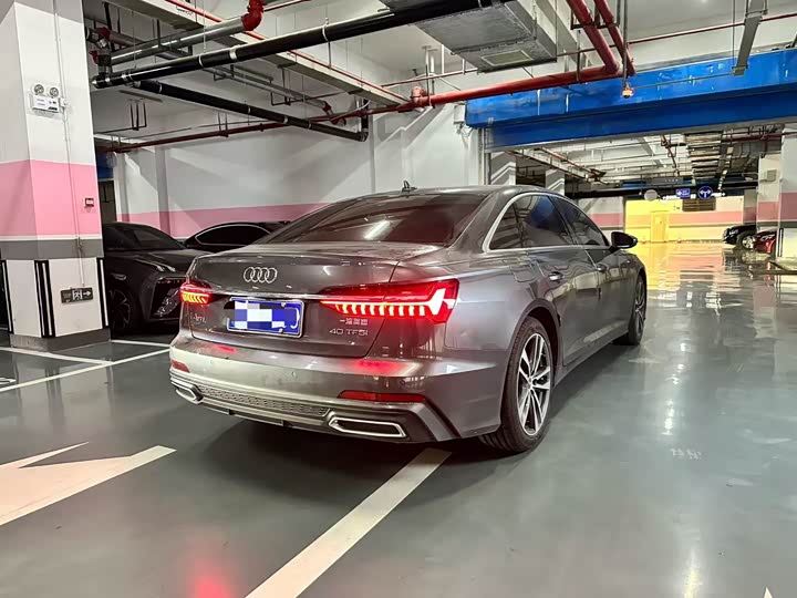 Фото 4 - Audi A6L