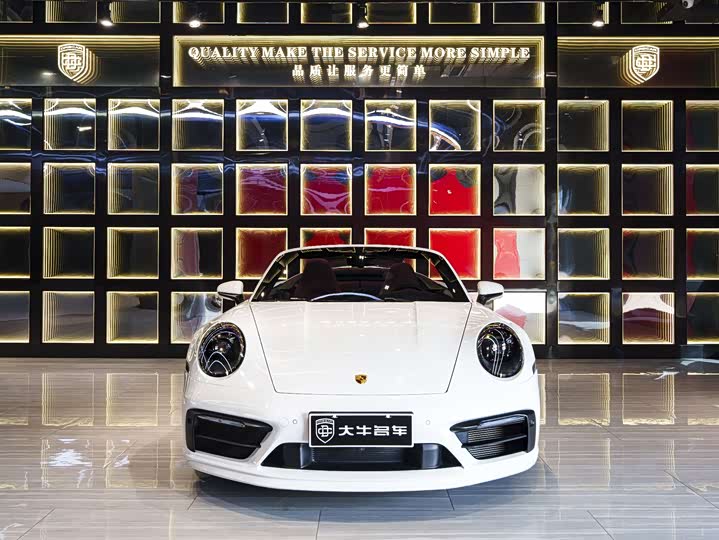 Фото 2 - Porsche 911