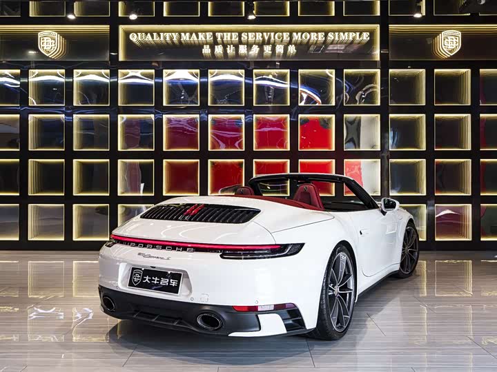 Фото 6 - Porsche 911