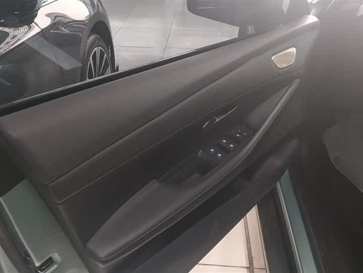 Фото 7 - Changan Deepal SL03